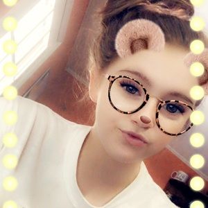 Meet your Posher, Cindy-rae